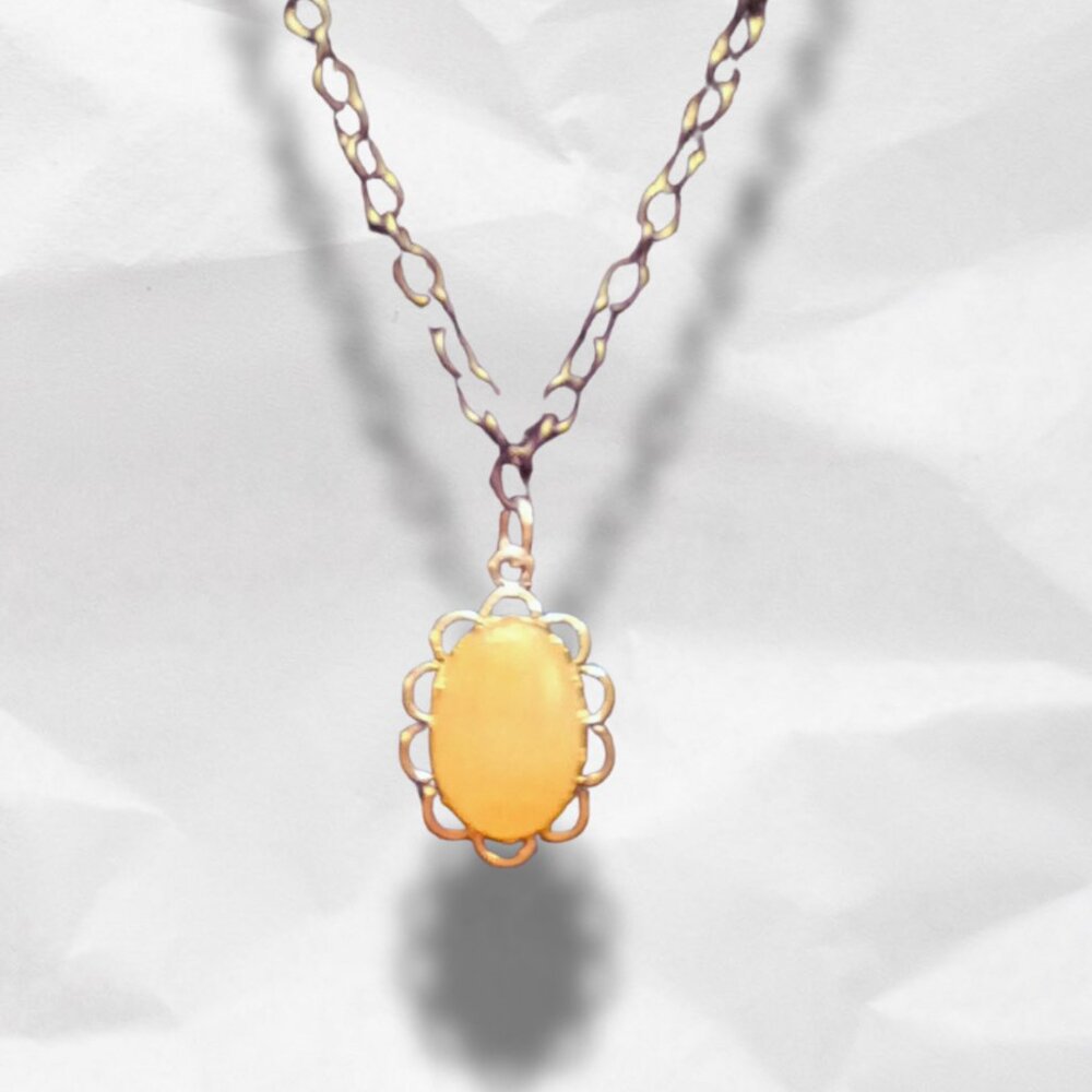 Vintage Silvery Quartz Stone Pendant Necklace (Handmade)